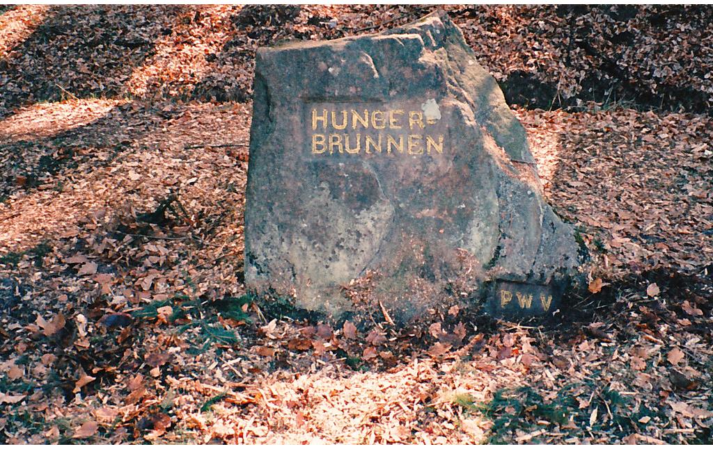 Ritterstein Nr. 153 "Hungerbrunnen" bei Kaiserslautern (1996)