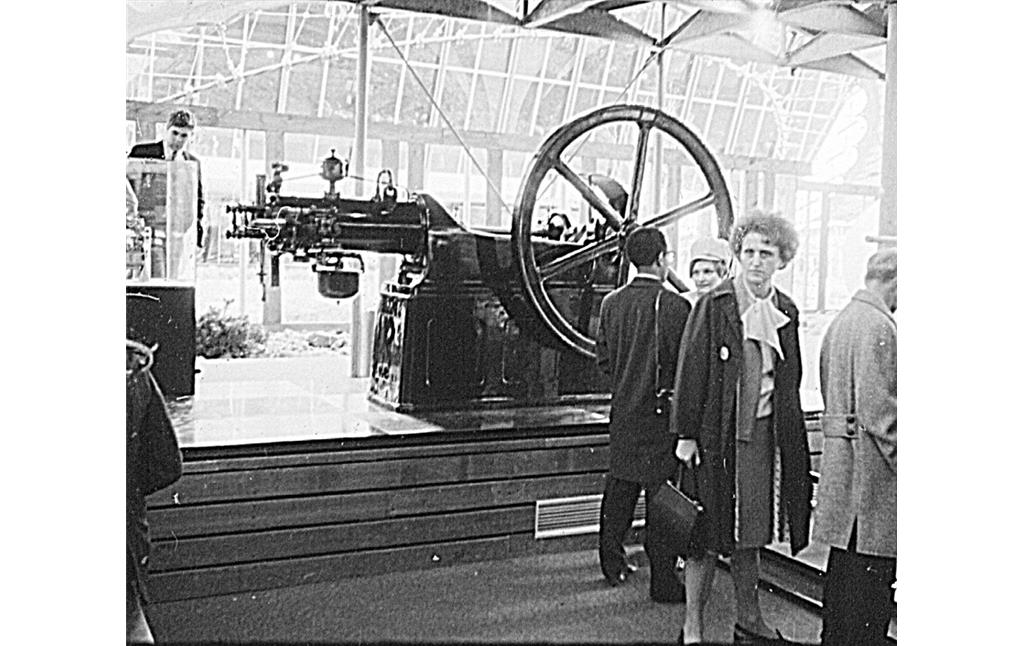 Nicolaus August Ottos "atmosphärischer Gasmotor" von 1867 auf der "Expo 67" in Montréal (1967).