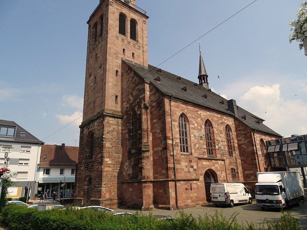 Blick von Süden auf die protestantische Alexanderkirche in Zweibrücken (2018).