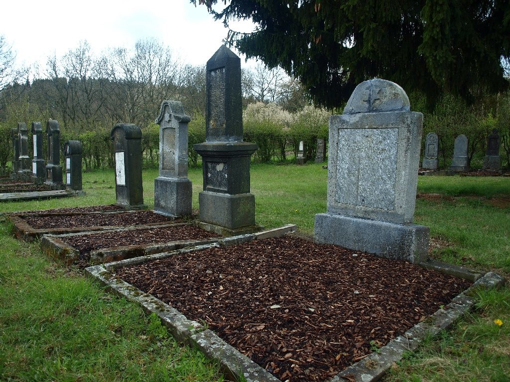 Judenfriedhof Kaisersesch, Zustand nach der Restaurierung (25.04.2012).