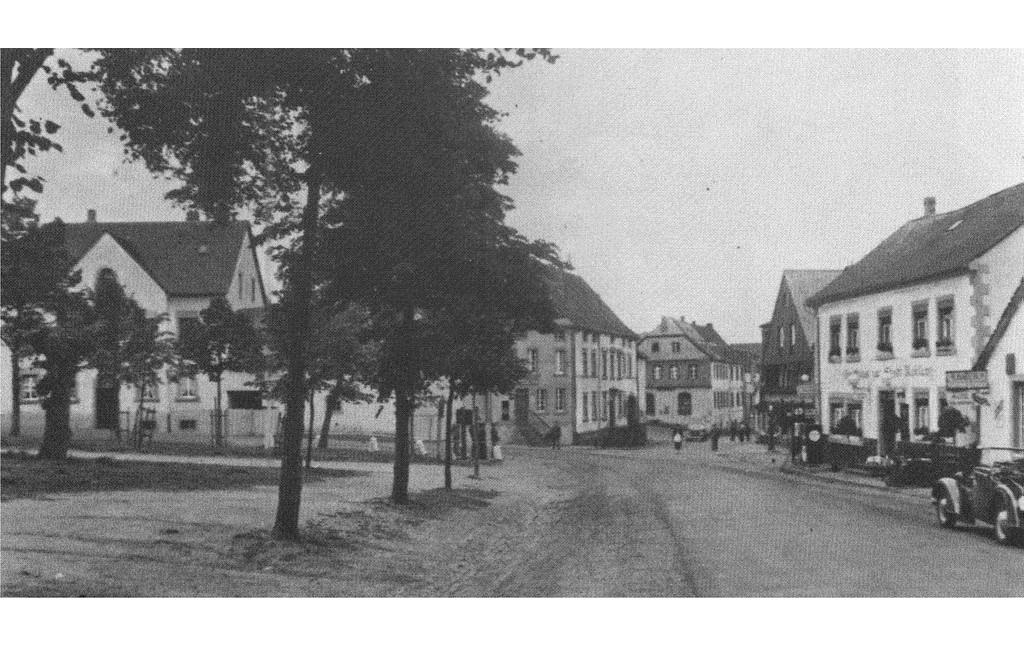 Der Marktplatz von Kelberg 1939.