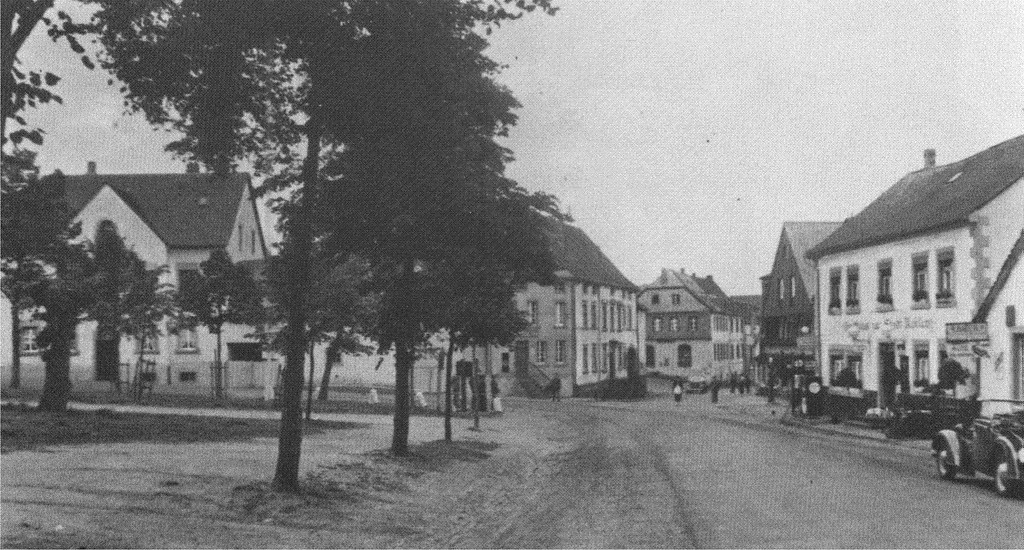 Der Marktplatz von Kelberg 1939.