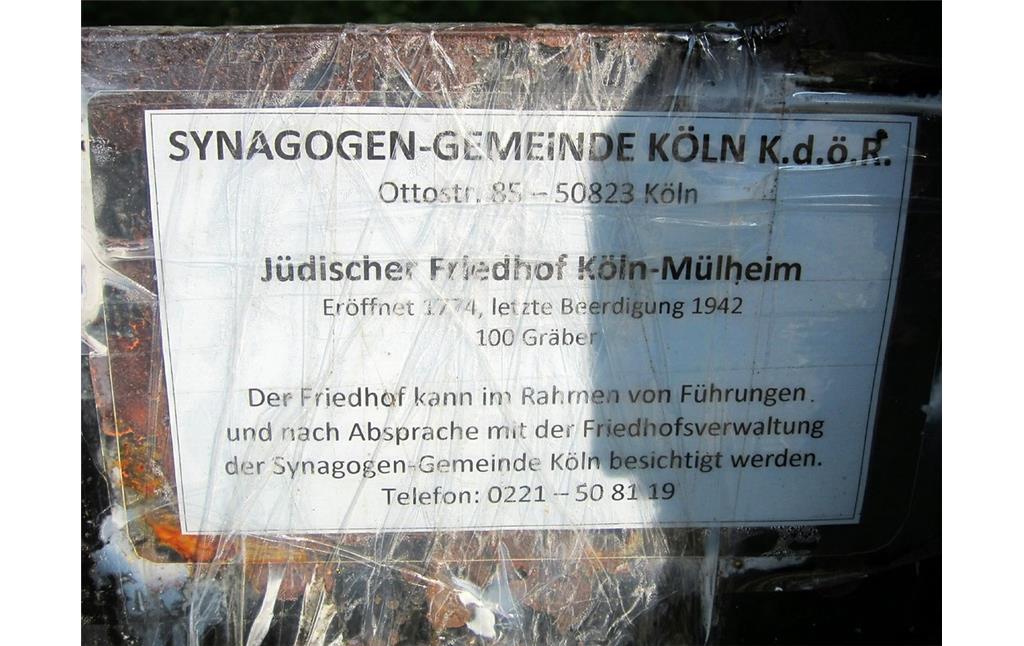 Hinweisschild am jüdischen Friedhof am Springborn in Köln-Mülheim (2013)