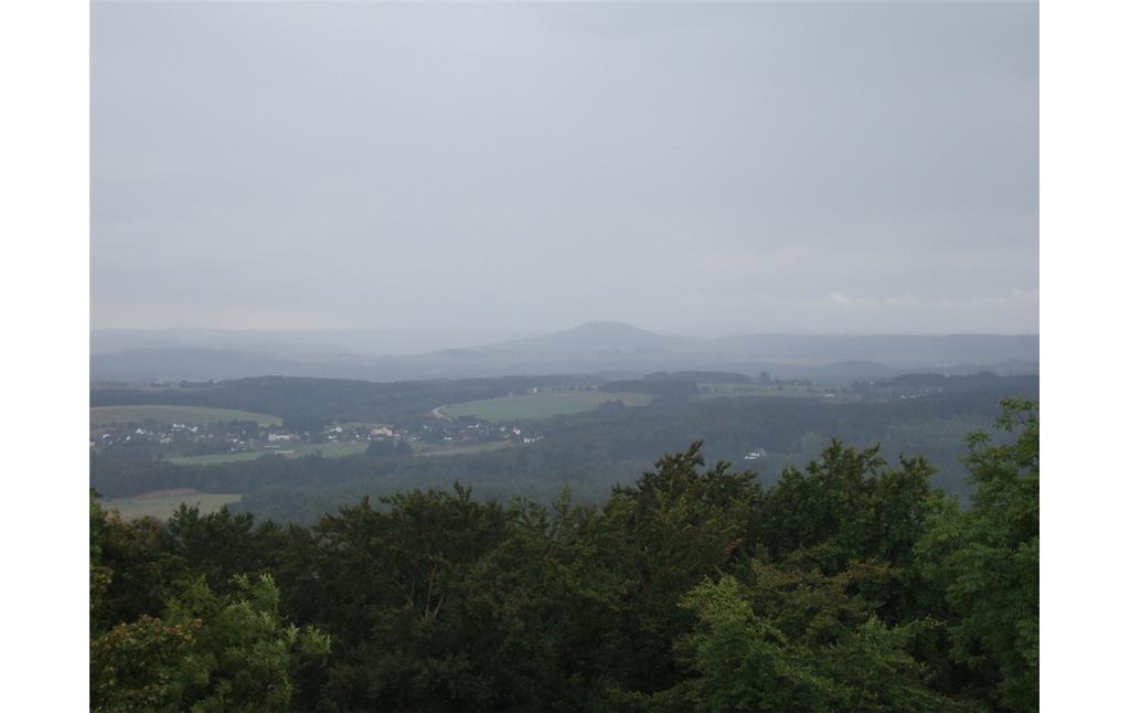 Blick auf die Nürburg vom Michelsberg in Bad Münstereifel (2013)