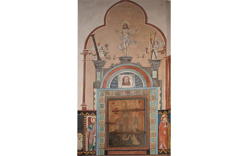 Bekrönung des geschlossenen Tabernakels in der Kirche Sankt Kastor in Dausenau (2022)