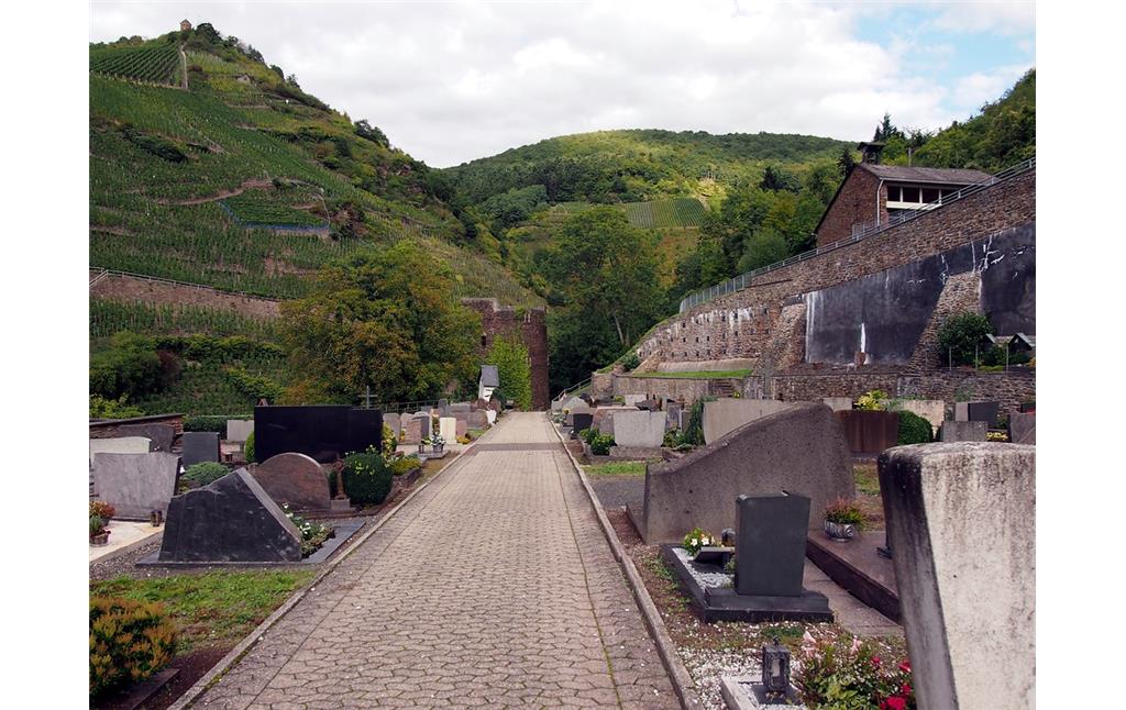 Der Friedhof in Zell an der Mosel (2015).