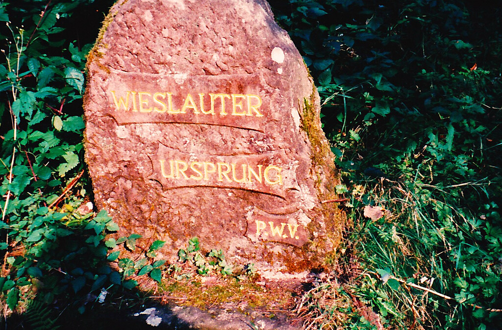 Ritterstein "Wieslauter Ursprung" bei Merzalben (1999)