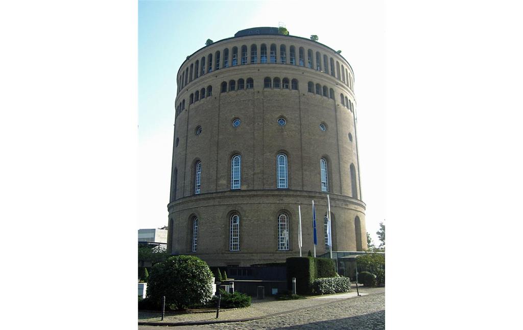 Der Wasserturm an der Kaygasse (heute Hotel im Wasserturm), Großer Griechenmarkt 61 in Köln-Altstadt-Süd (2012).