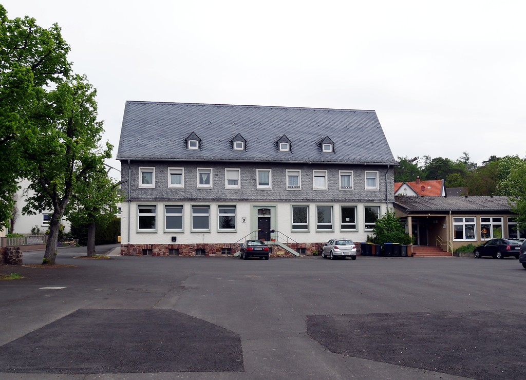 Alte Schule in Dörrebach, heute Gemeindehaus und Kindergarten (2016).