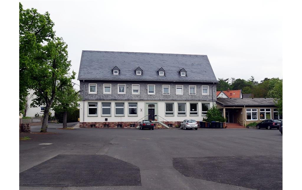 Alte Schule in Dörrebach, heute Gemeindehaus und Kindergarten (2016).