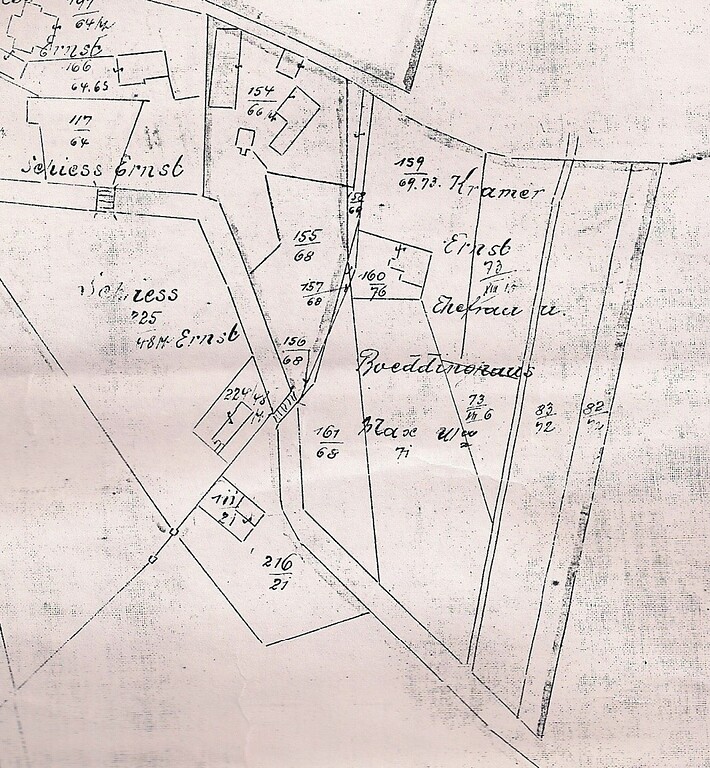 Handzeichnung von 1904 zum Areal des späteren Krönerschen Grundstücks mit Nennung der Besitzer "Kramer Ernst Ehefrau" und "Boeddinghaus Max Ww." (Stadtarchiv Erkrath).