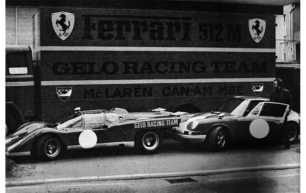 Transport-LKW und Rennfahrzeuge des "GELO Racing Teams" in Köln-Marienburg (1972).