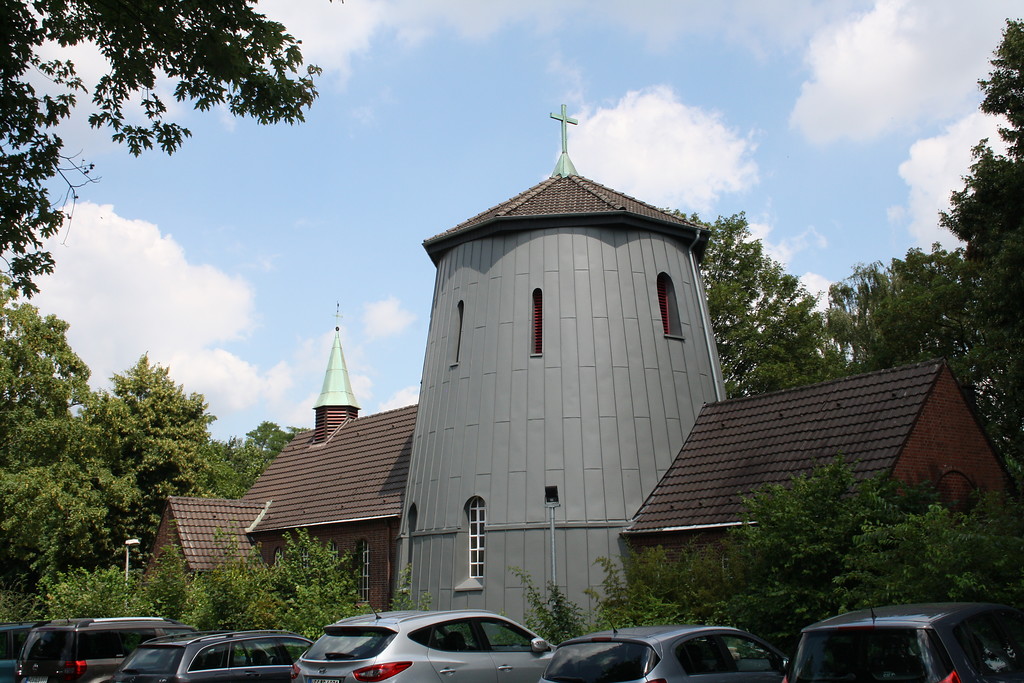 Die St. Marien Kirche in Rheinberg-Budberg (2016)