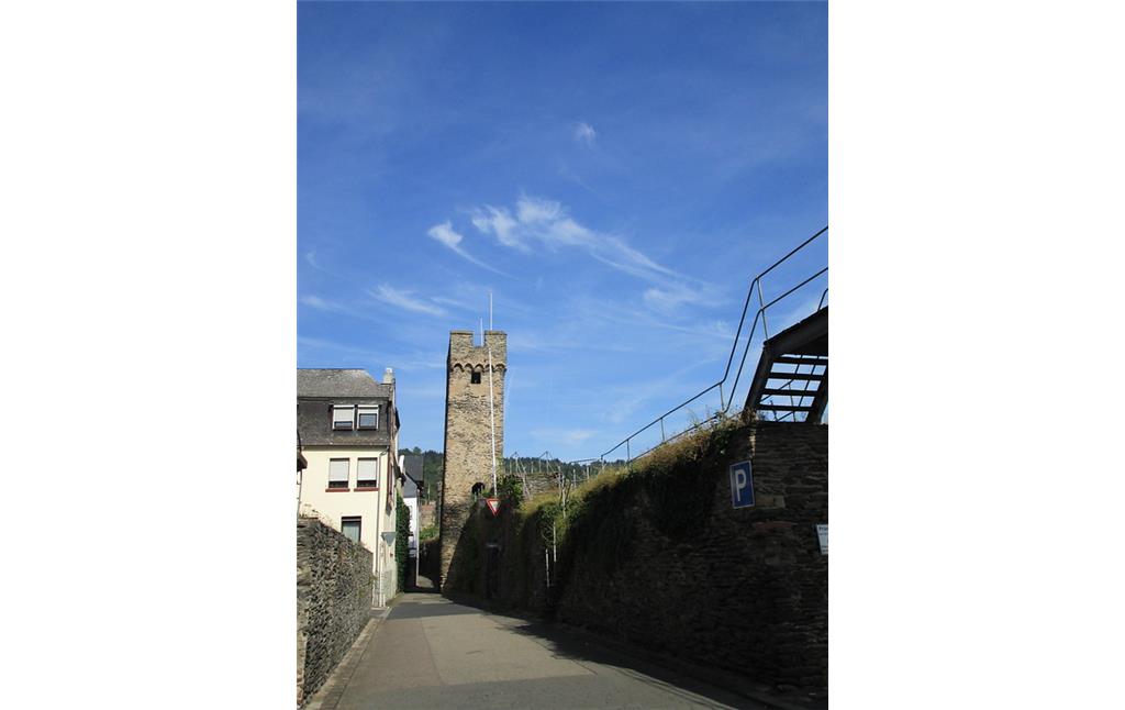 Steingassenturm der mittelalterlichen Stadtbefestigung in Oberwesel (2016)