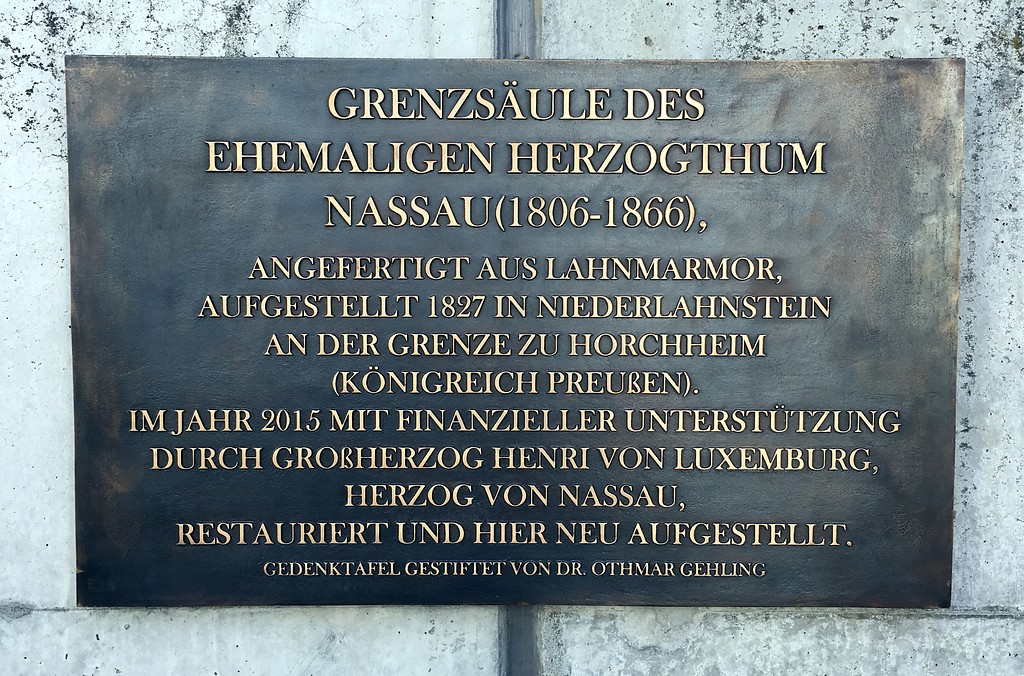Inschriftentafel an der Grenzsäule in Niederlahnstein (2016)