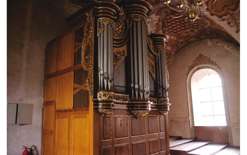 Orgel in der Kirche Sankt Martin in Briedel (2013)