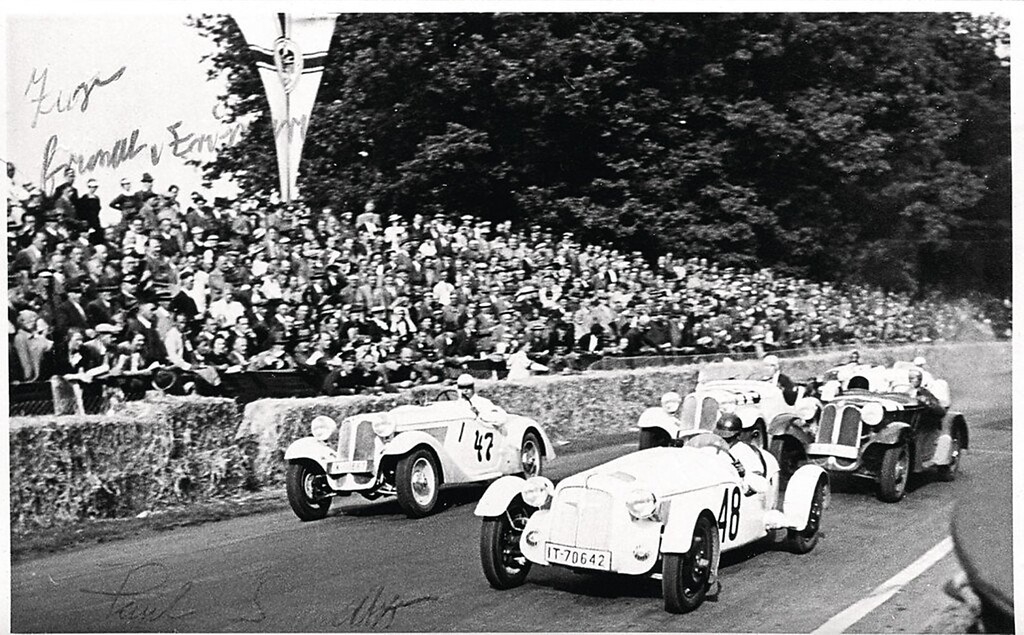 Historische Aufnahme vom Sportwagenrennen im Rahmen des Kölner Stadtwaldrennens vom 24. Mai 1936.