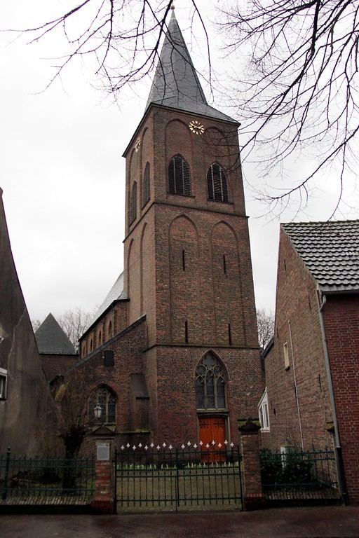Pfarrkirche in Kalkar-Grieth (2015)