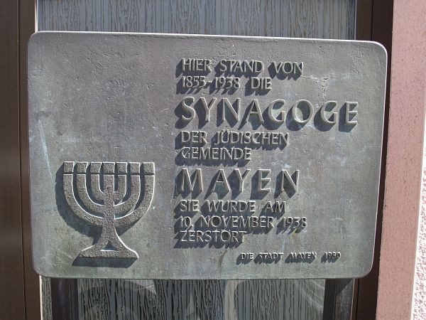 Hinweistafel zur 1938 zerstörten Mayener Synagoge "im Entenpfuhl" (2009)