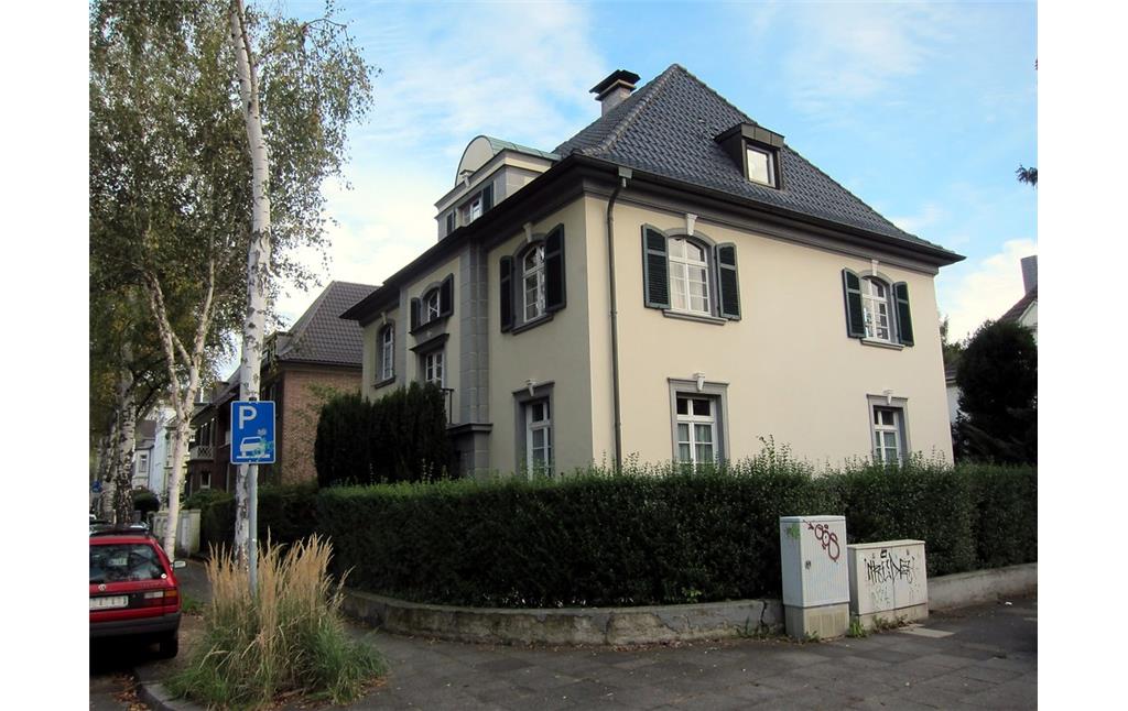 Wohnhaus Coburger Straße 15 / Ecke Eduard-Pflüger-Straße in Bonn (2014)