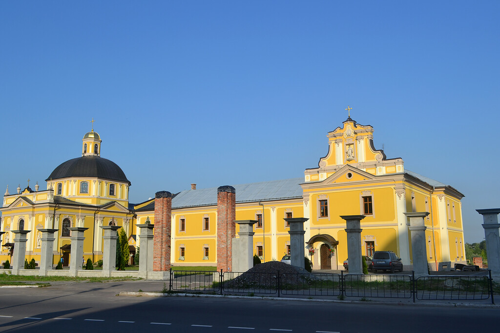 Basilian Church and monastery &#1089;omplex in Chervonohrad (2014)