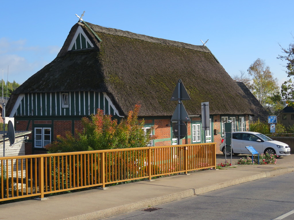 Brückenwärterhaus an der Brücke Heiligenstedten (2018)