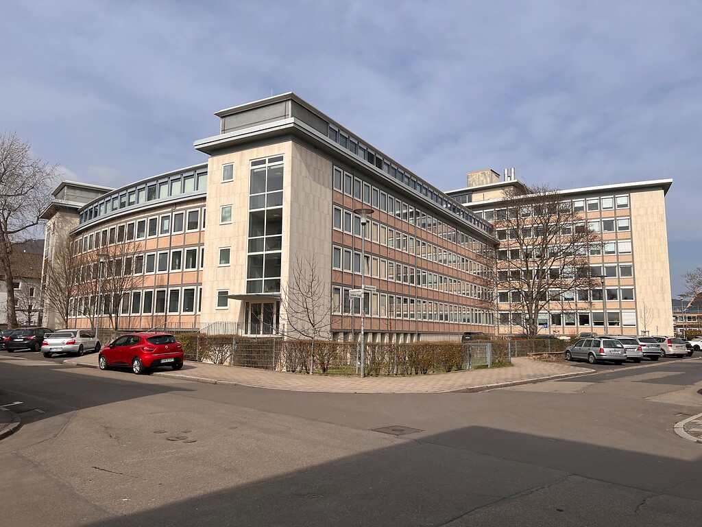 Verwaltungsgebäude Friedrich-Ebert-Straße 14 Neustadt