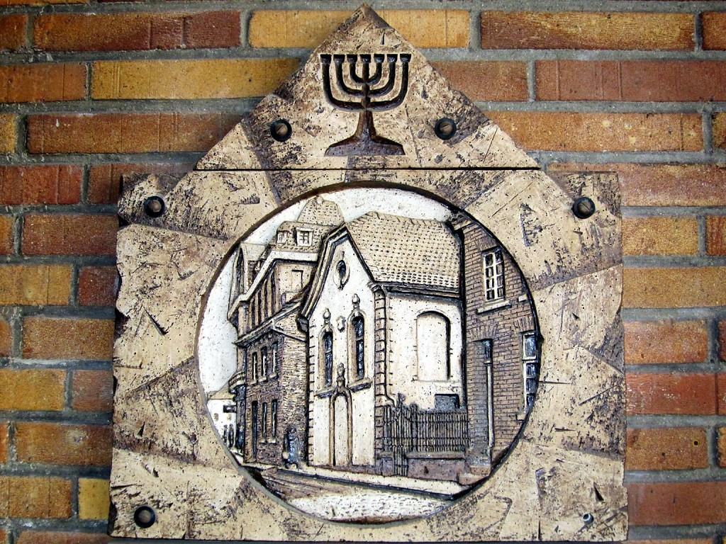 Ansicht der ehemaligen Synagoge Ratingen auf einer Gedenktafel in der Bechemer Straße (2011)