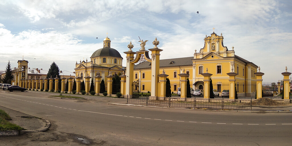Basilian Church and monastery &#1089;omplex in Chervonohrad