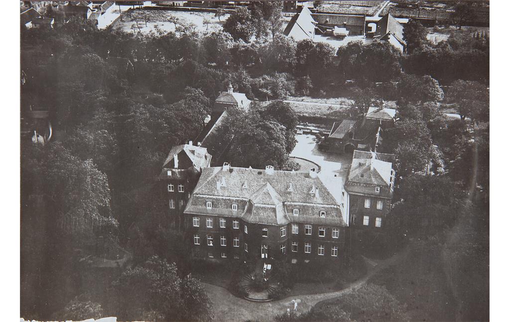 Historische Luftaufnahme des Schloss Wahn in Köln-Wahn