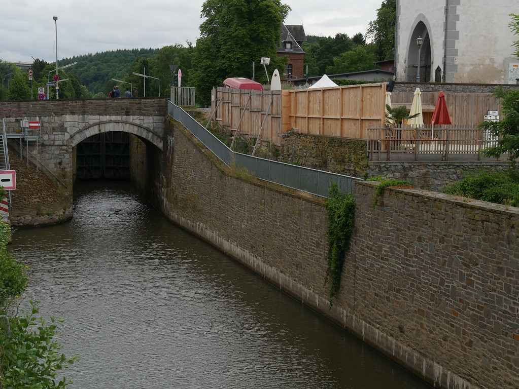 Südwestlicher Teil des Schleusenkanals Limburg (2017)