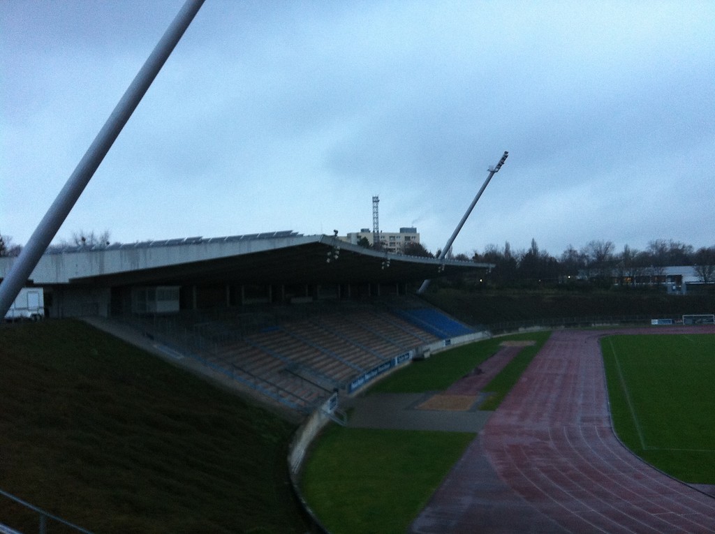 Tribüne im Bonner Sportpark Nord (2012)