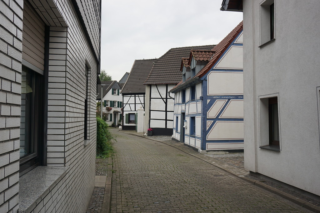 Oberhausen-Holten, Historische Altstadt, Krumme Straße (2017)