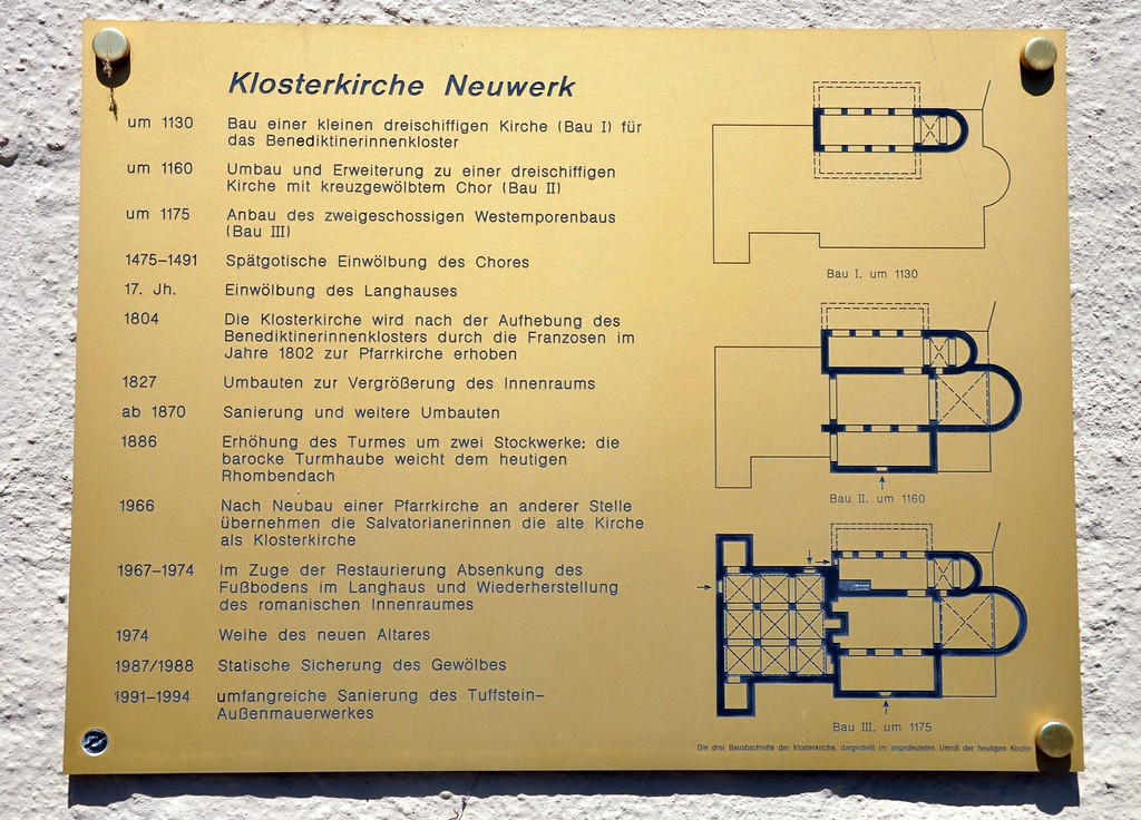 Informationstafel zur Klosterkirche des früheren Benediktinerinnenklosters Neuwerk in Mönchengladbach (2017).