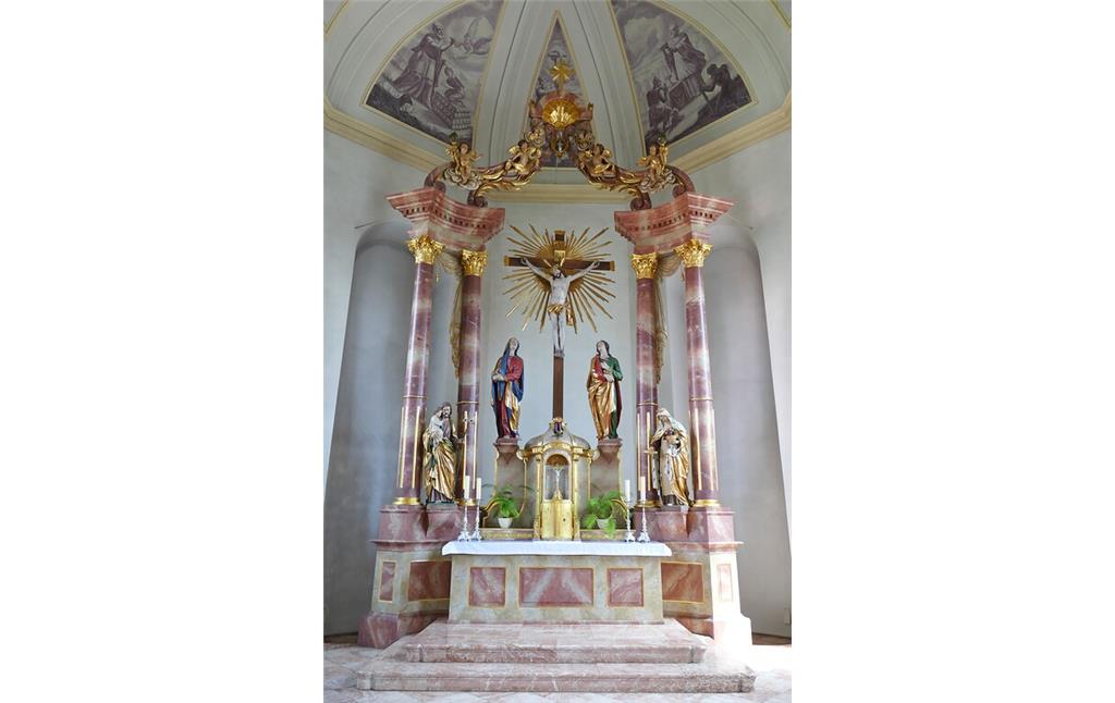 Hochaltar aus dem Jahre 1803 in der Kirche Kreuzerhöhung in Kirrweiler (2021)