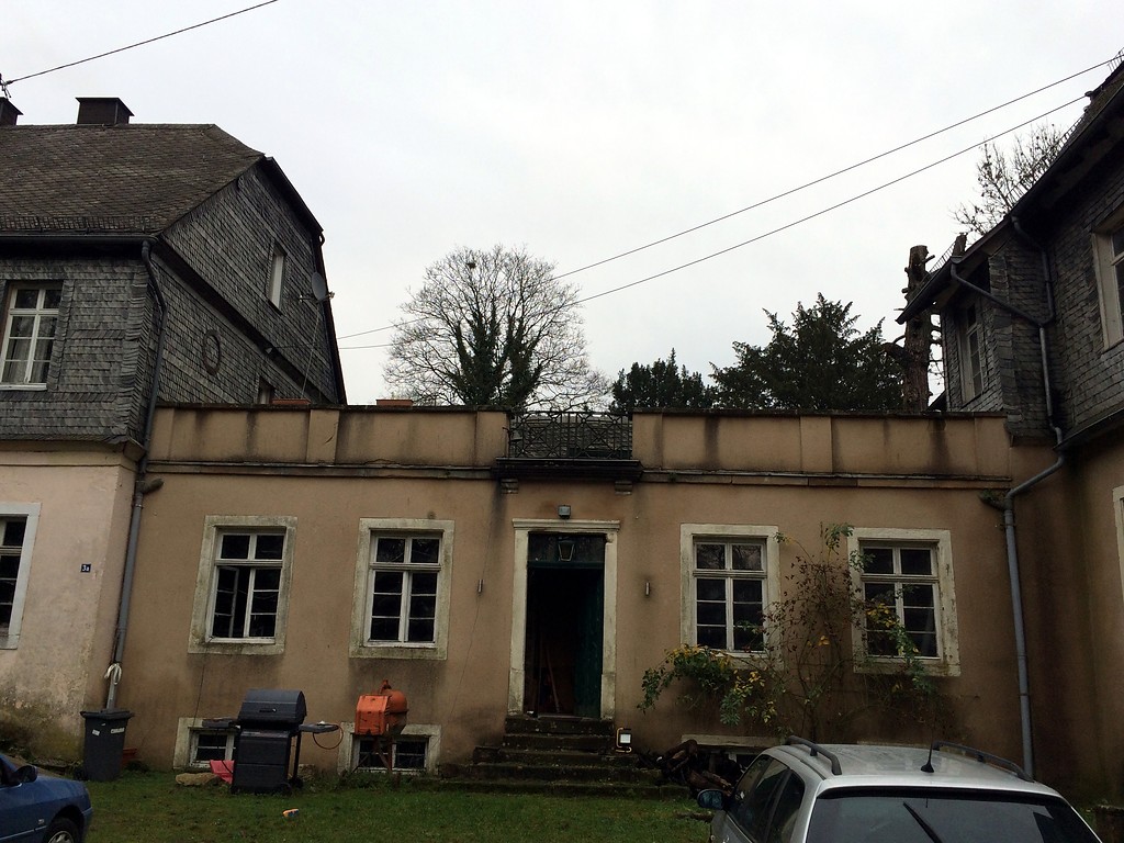 Zwischenhaus des Herren- und Gästehauses der Eisenhütte in Abentheuer (2015)