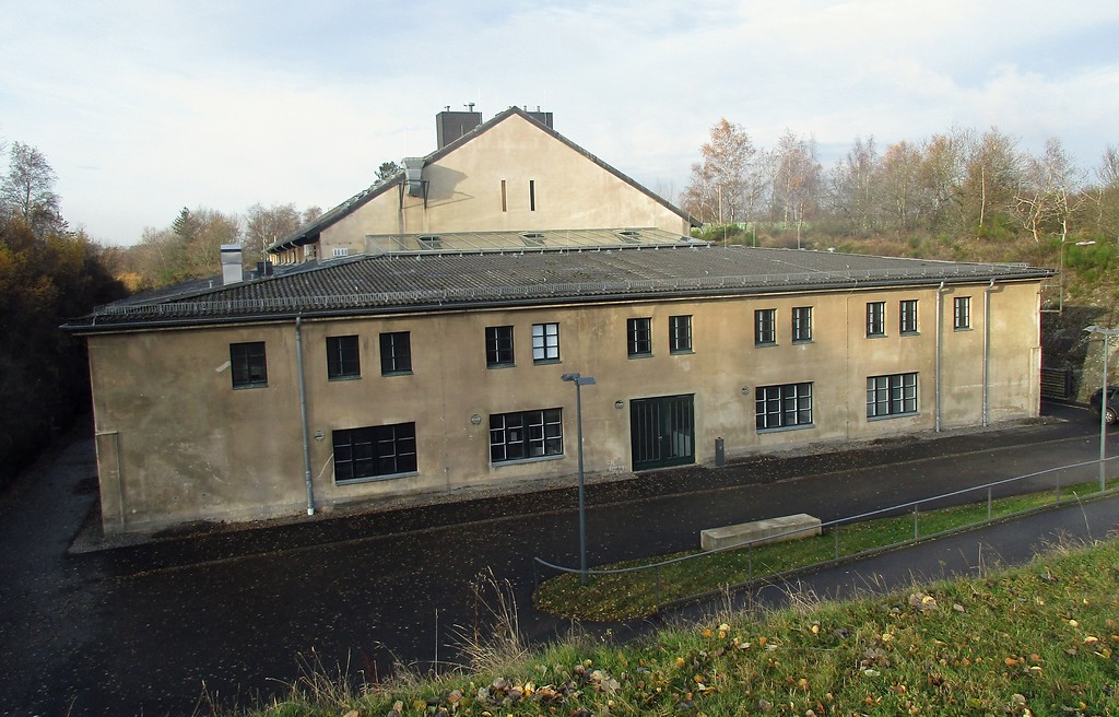 "Kulturkino Vogelsang IP", das ehemalige belgische Truppenkino des Camp Vogelsang, wird auch als Seminar- und Tagungszentrum genutzt (2016).