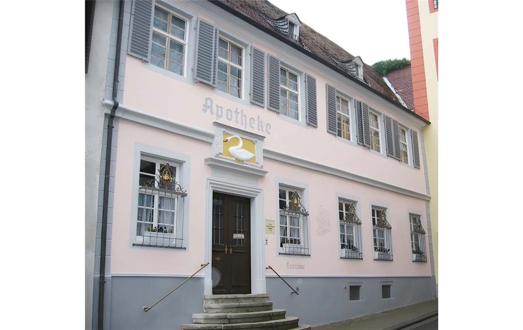 Die fürstliche Hofapotheke, später Schwanenapotheke, in der Langstraße 29 in Kirchheimbolanden (um 2020)