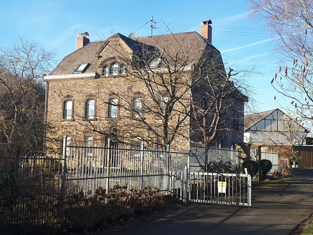 Wohn- und Stallgebäude des Schuwerackerhofs auf dem Cochem-Conder Berg (2019).