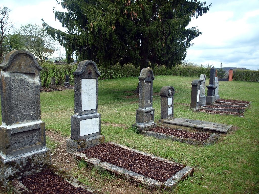 Judenfriedhof Kaisersesch, Zustand nach der Restaurierung (25.04.2012).