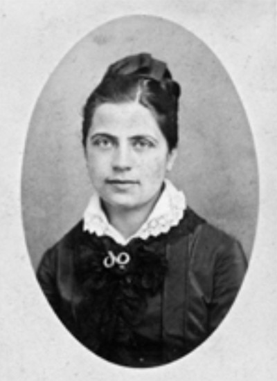 Zeitgenössische Portraitaufnahme von Rahel Apfel, geborene Bürger (18571912)