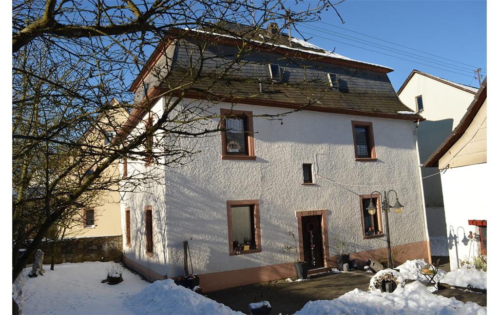 Rückansicht des alten evangelischen Pfarrhauses Seibersbach (2017)