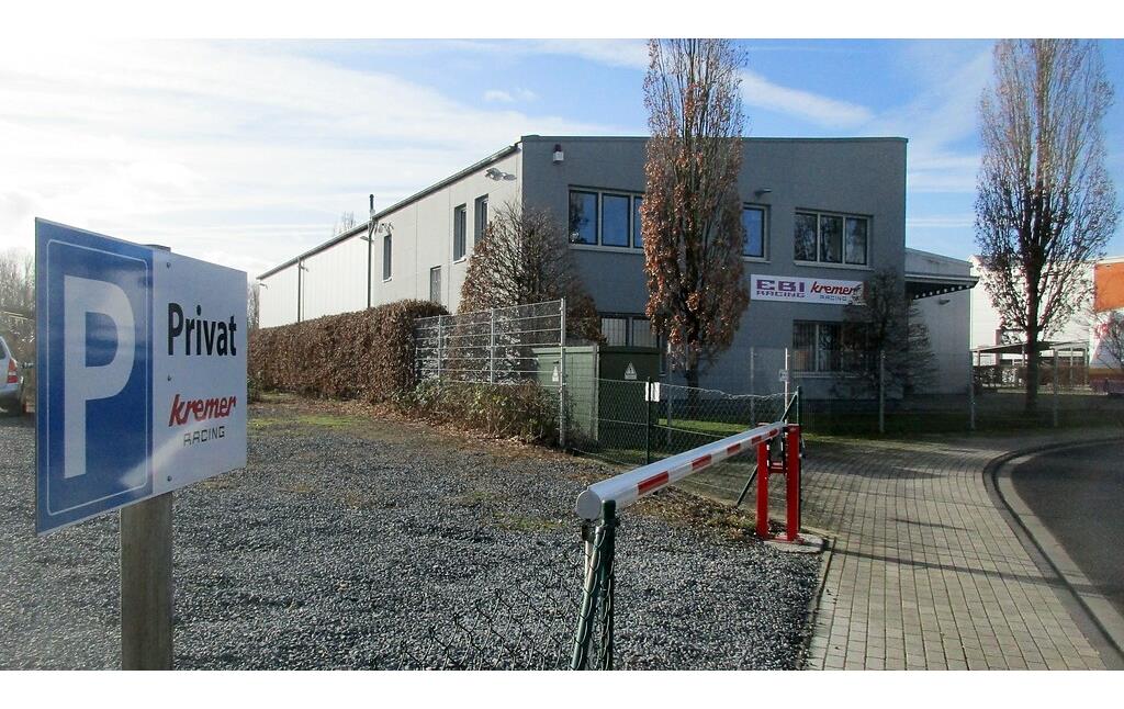 Der aktuelle Standort des Kölner Motorsport-Teams "Kremer Racing", die heutige "E & M Kremer GmbH", in Köln-Ossendorf (2020).