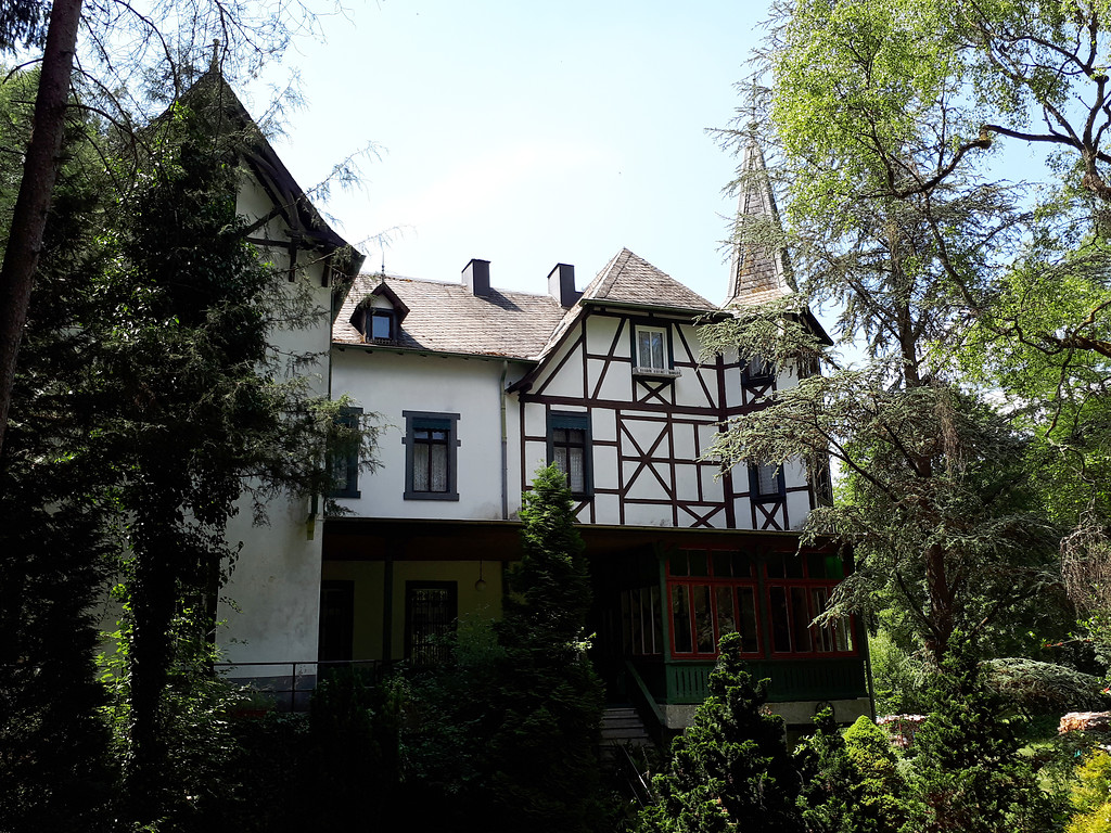 Ansicht der Villa Margarethe im Pommerbachtal bei Wirfus von Osten (2017).