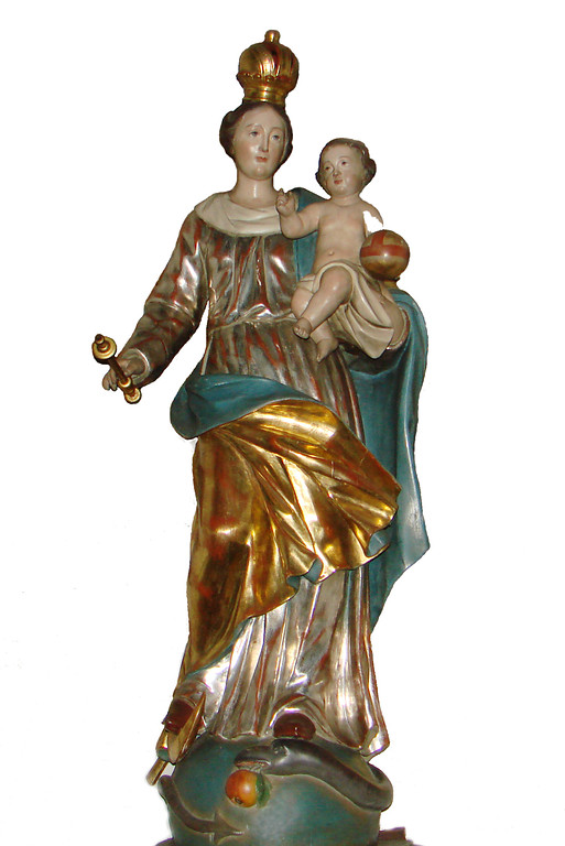 Madonnenfigur des Mainzer Bildhauers Johann Georg Biterich im Seitenaltar der Katholischen Pfarrkirche Maria Himmelfahrt in Dörrebach (um 2000)