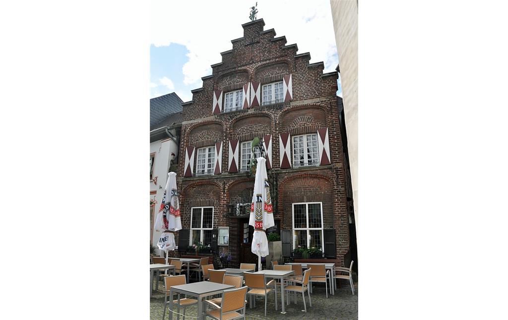 Nördliche Fassadenansicht des Restaurants "Traberklause" in der Kempener Altstadt (2017).