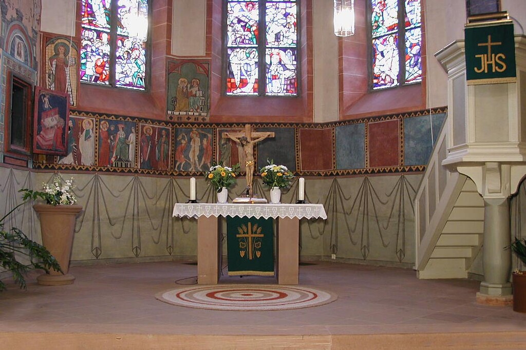 Chorraum der Kirche Sankt Kastor in Dausenau (2022)
