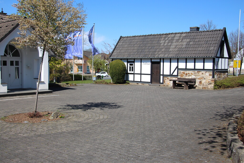 Das Backhaus auf dem Gelände des "Raiffeisen-Begegnungs-Zentrums" in Weyerbusch (2021)