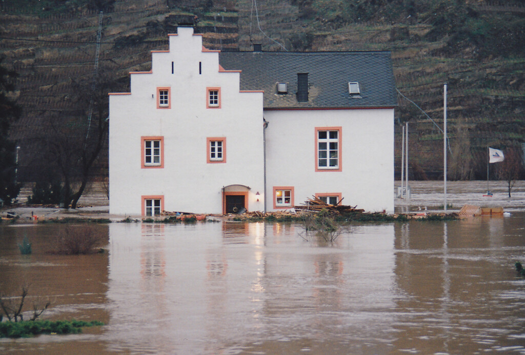 Haus Am Kirmesplatz 11 in Koblenz-Lay bei Hochwasser