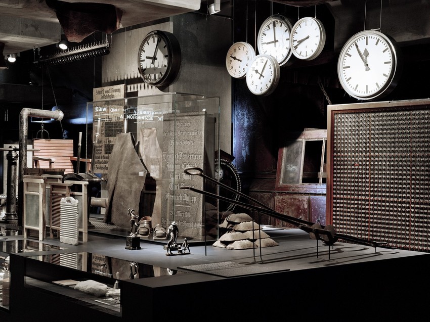 Ein Blick in die Dauerausstellung 6m "Geschichte, Arbeitswelt" im Ruhr Museum auf Zollverein.